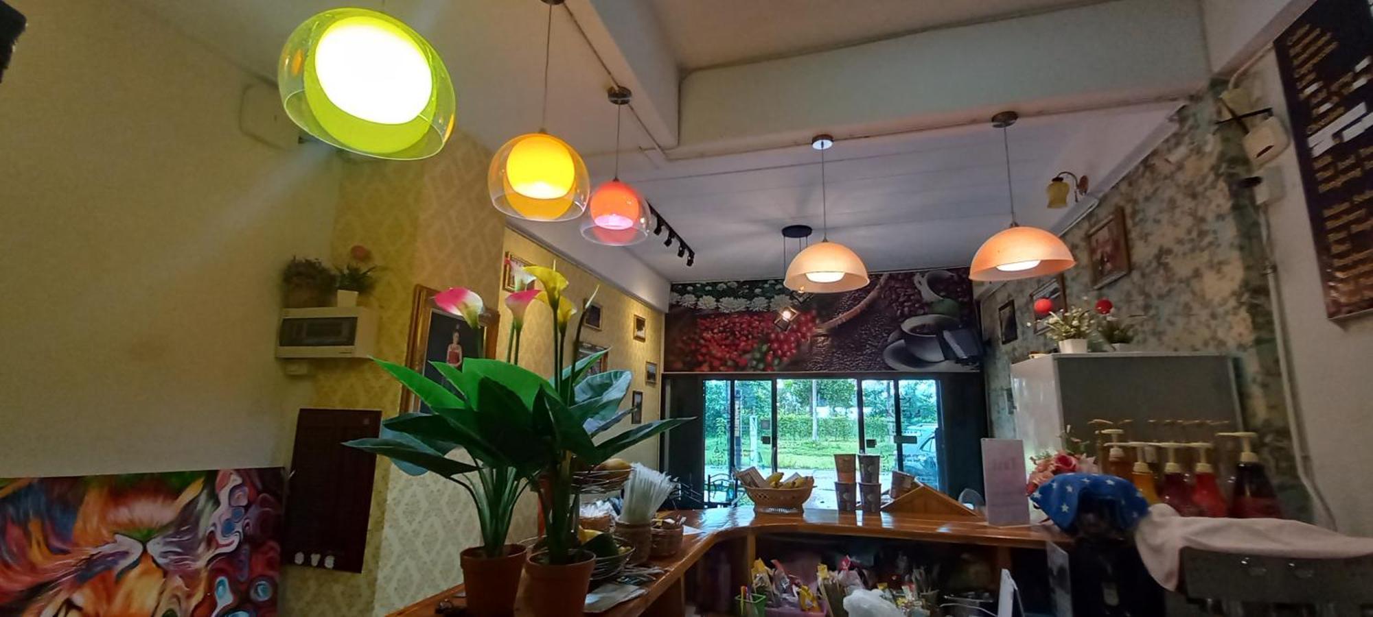 Amaretto Hostel Surat Thani Buitenkant foto