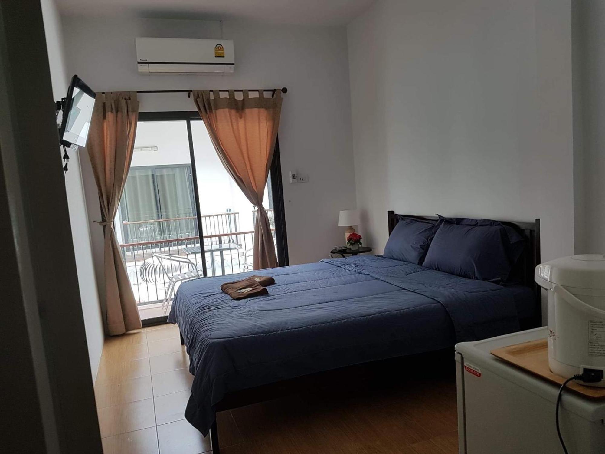 Amaretto Hostel Surat Thani Buitenkant foto