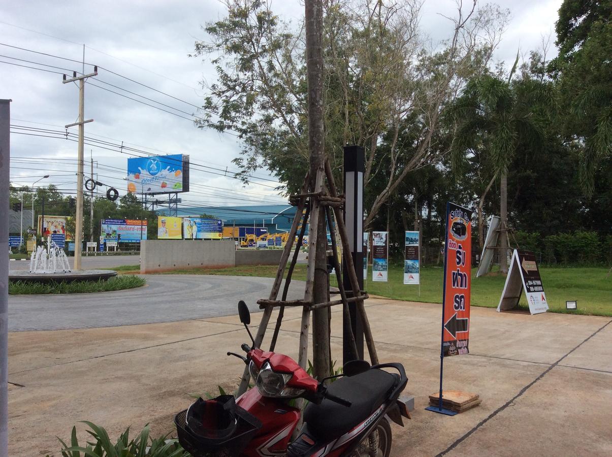 Amaretto Hostel Surat Thani Buitenkant foto